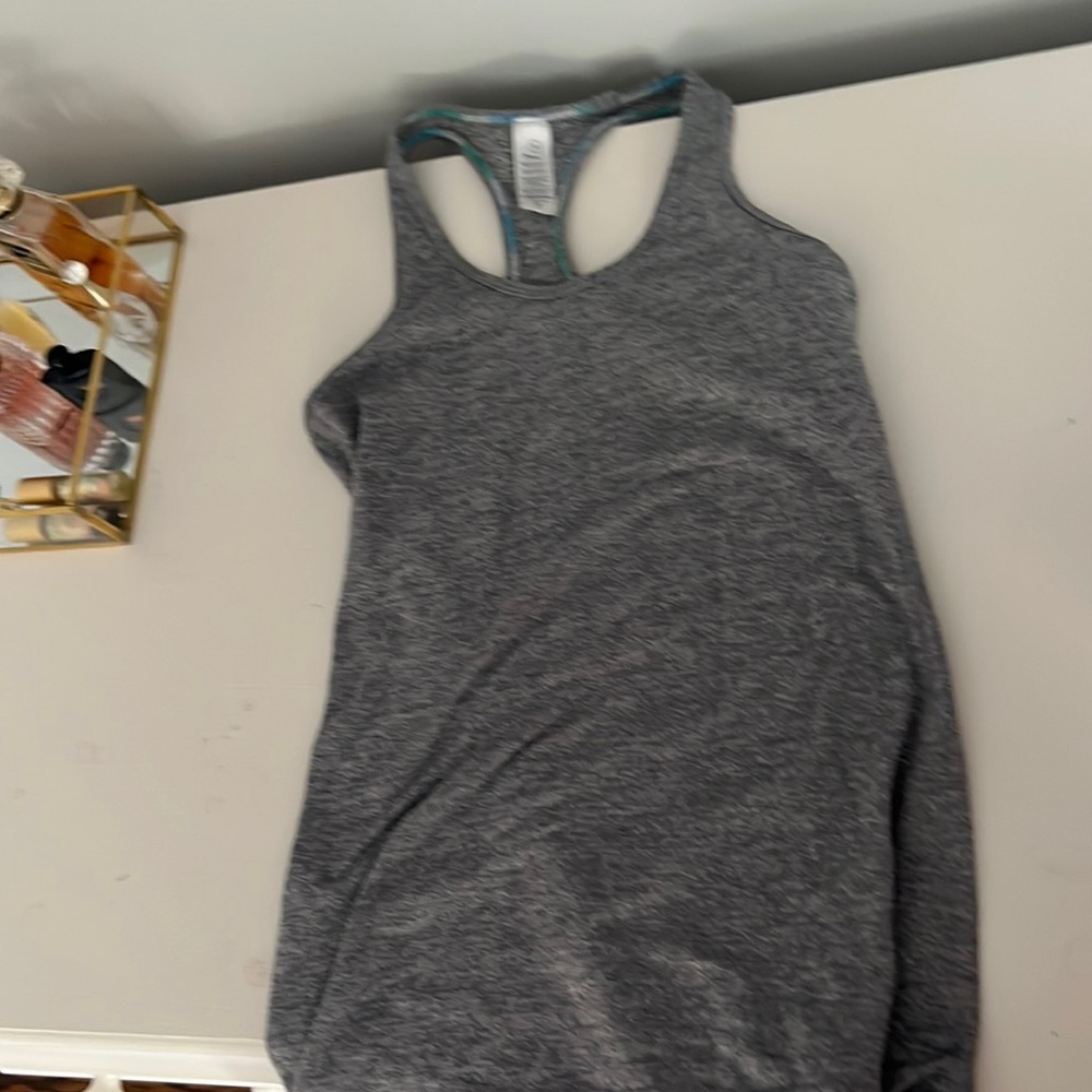 Ivivva tank top